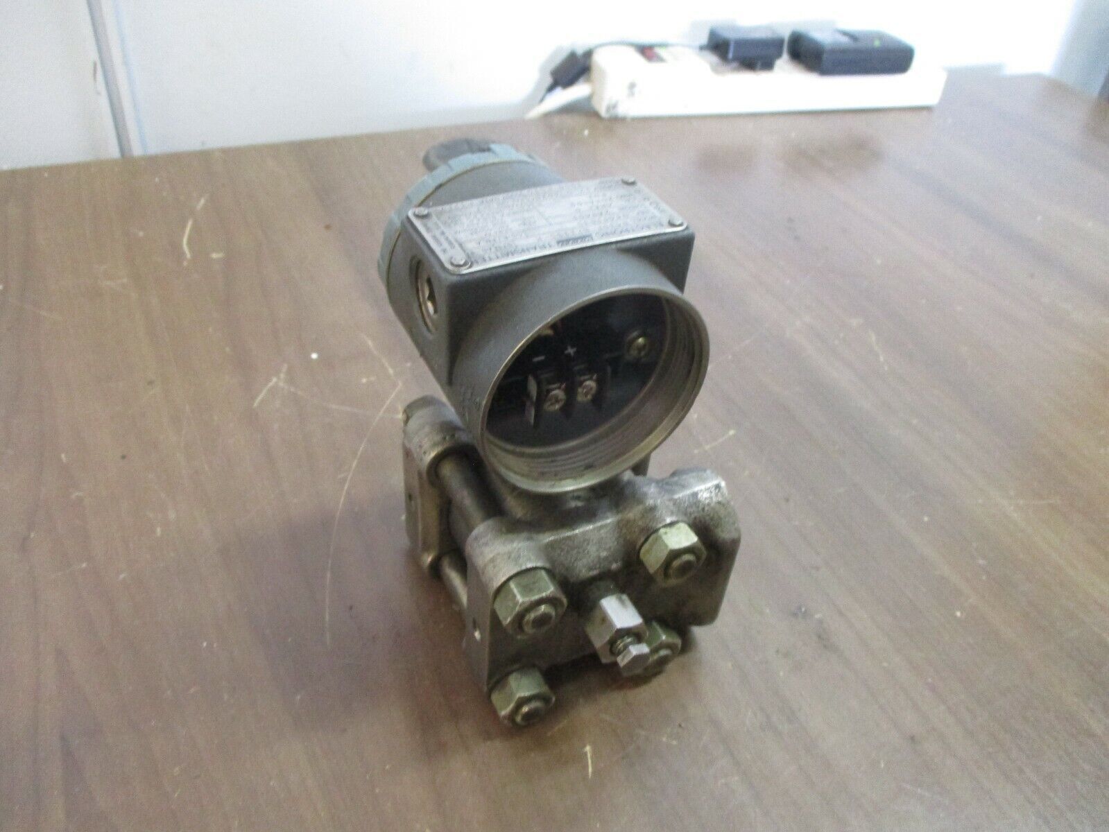 Foxboro Electronic Transmitter 843DP-B2I1SS-M 12.5-36VDC 3000PSIG Used