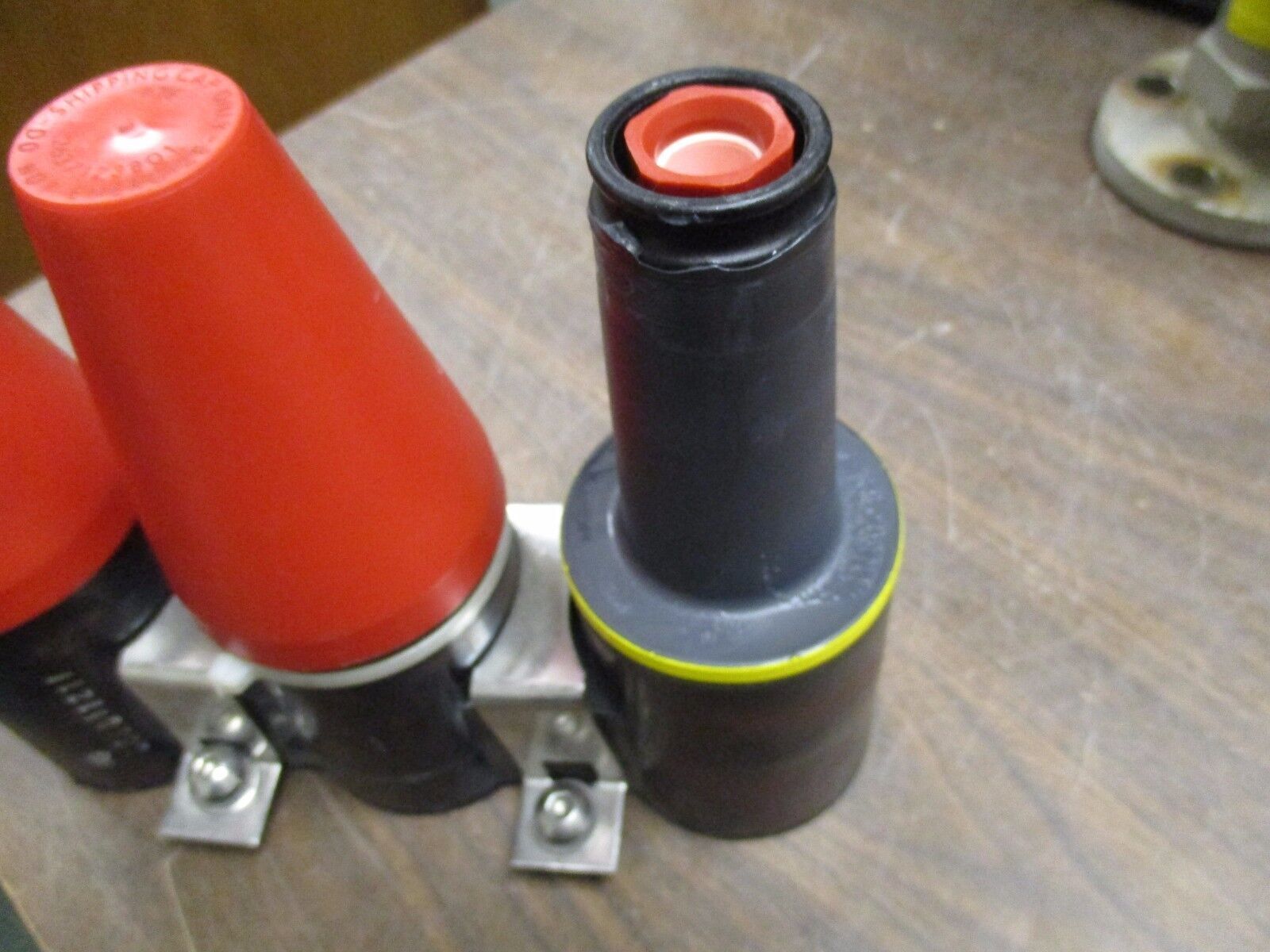 RTE Dead End Plug 2637163C 8.3/14.4KV 200A Used