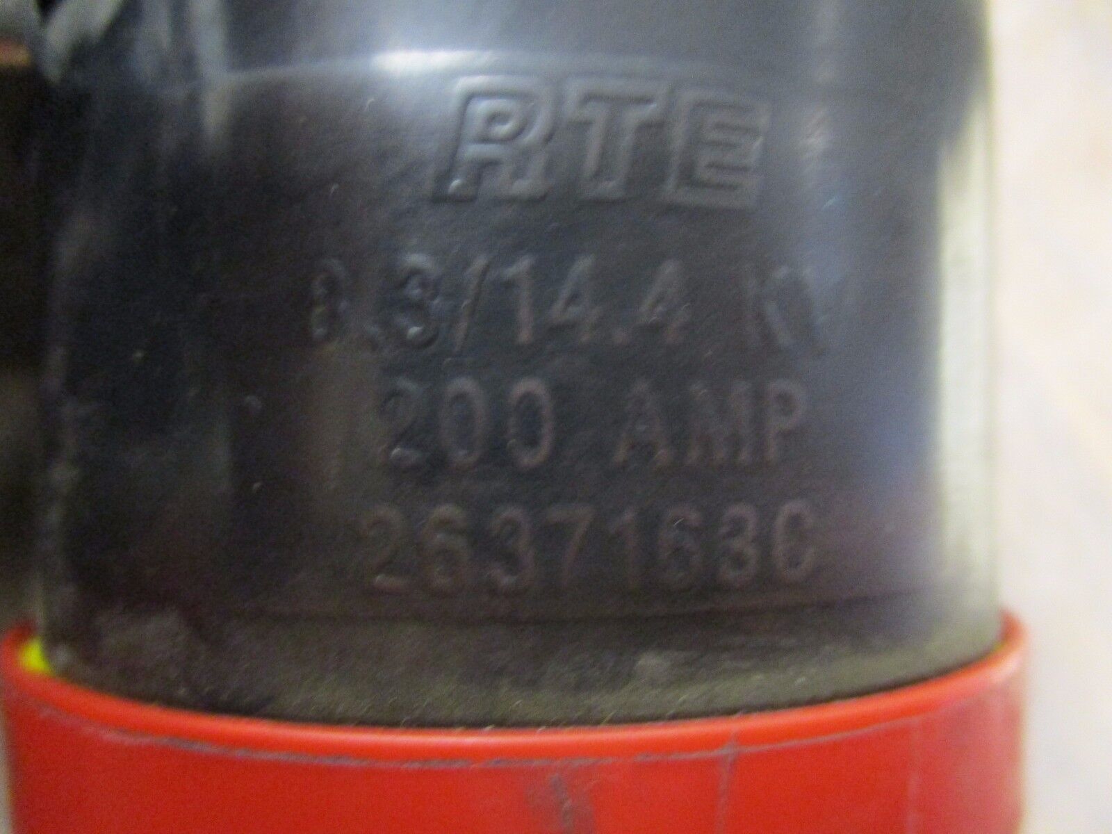 RTE Dead End Plug 2637163C 8.3/14.4KV 200A Used