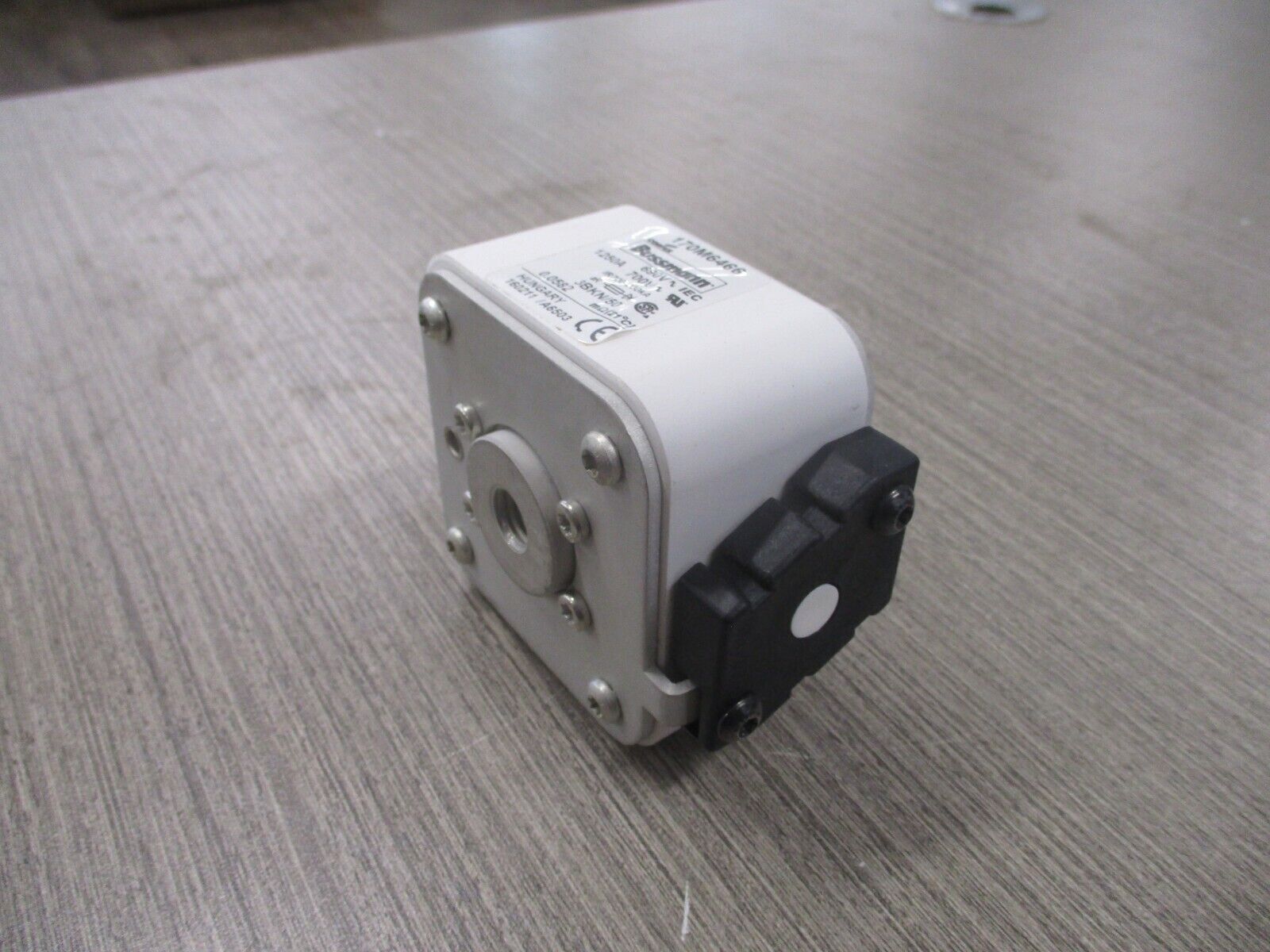 Cooper Bussmann Fuse 170M6466 1250A 690/700V New Surplus