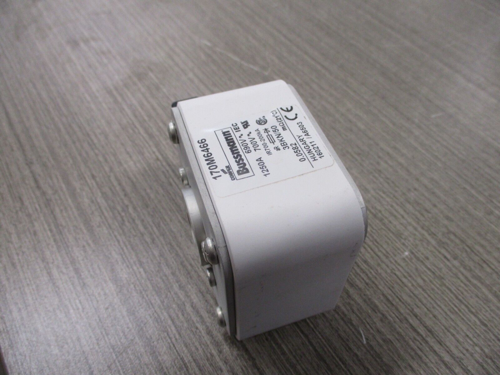 Cooper Bussmann Fuse 170M6466 1250A 690/700V New Surplus