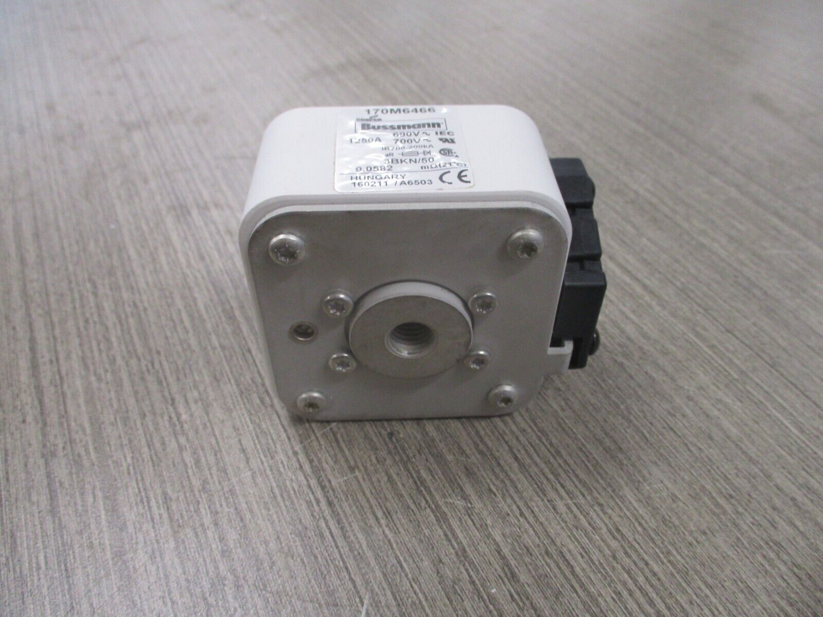 Cooper Bussmann Fuse 170M6466 1250A 690/700V New Surplus