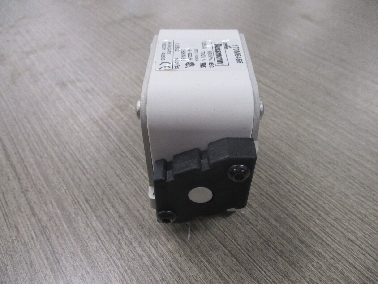 Cooper Bussmann Fuse 170M6466 1250A 690/700V New Surplus