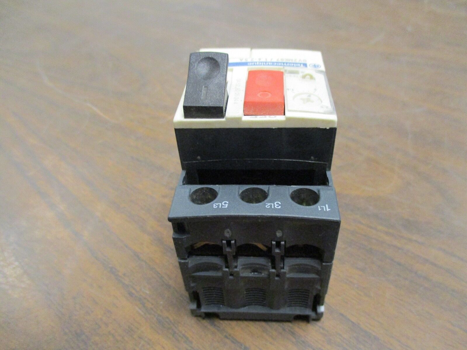Telemecanique Manual Motor Starter GV2ME07 Range: 1.6-2.5A , Used