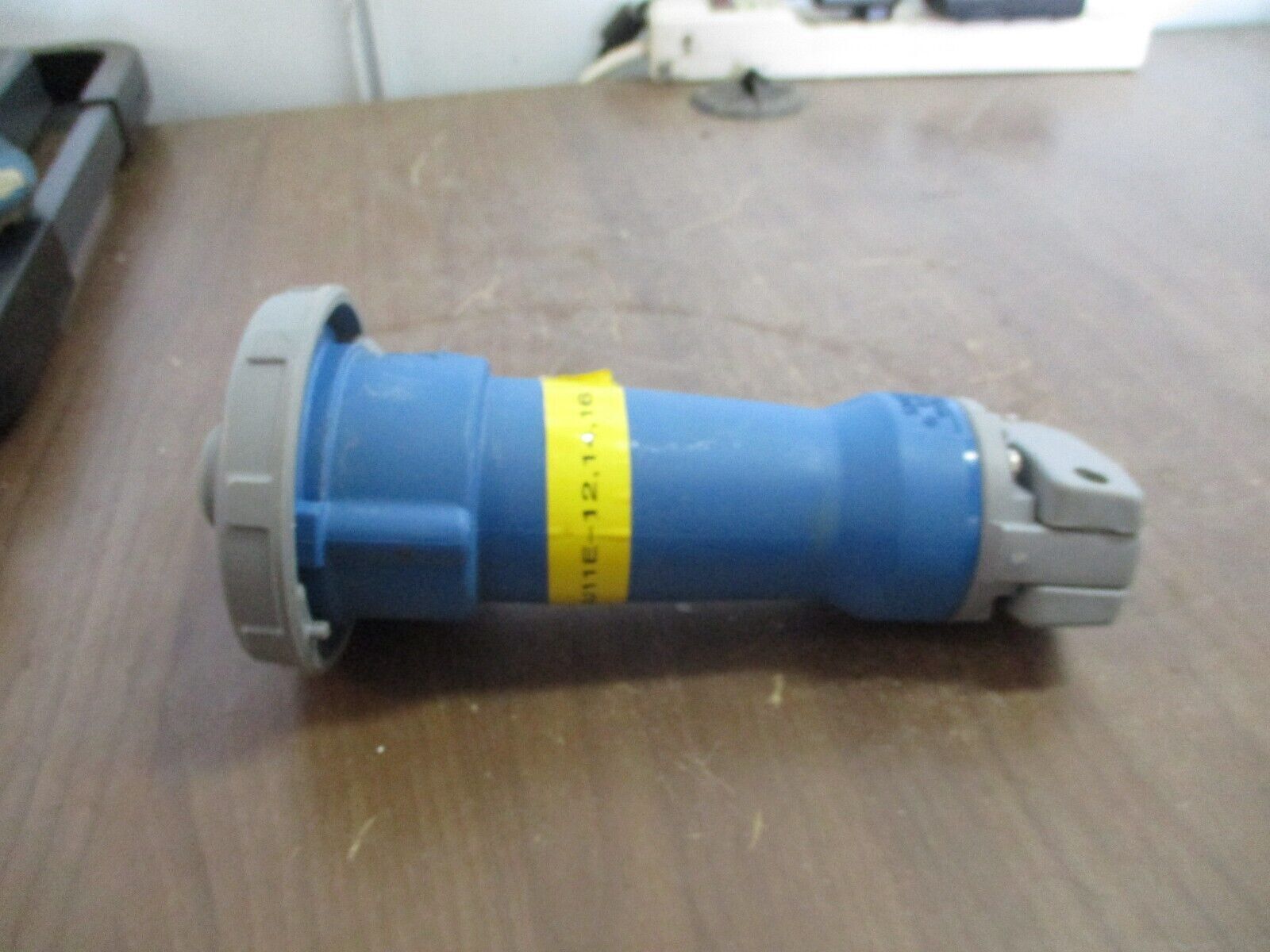 Hubbell Connector 520C9W 20A 120/208V 3Ph *Wire End* Used