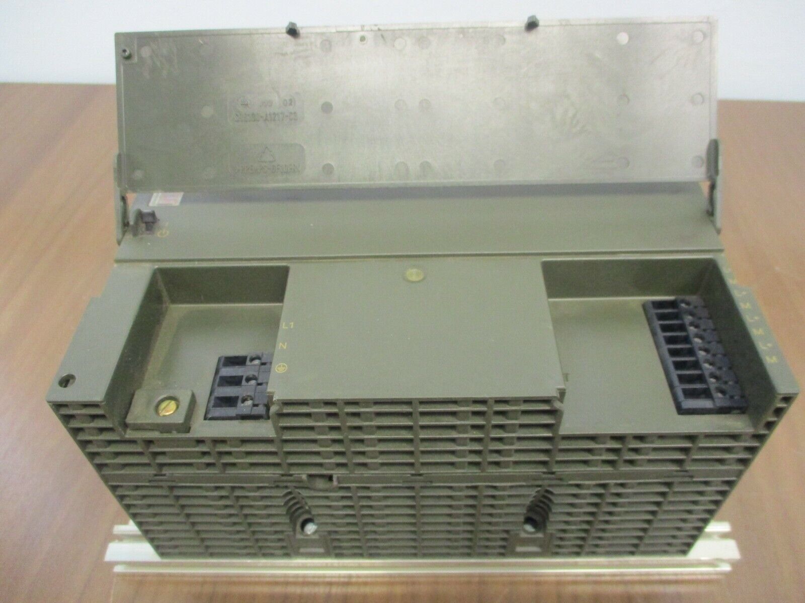 Siemens Simatic S7 Power Supply 6ES7 307-1KA00-0AA0 Input: 120/230VAC Used