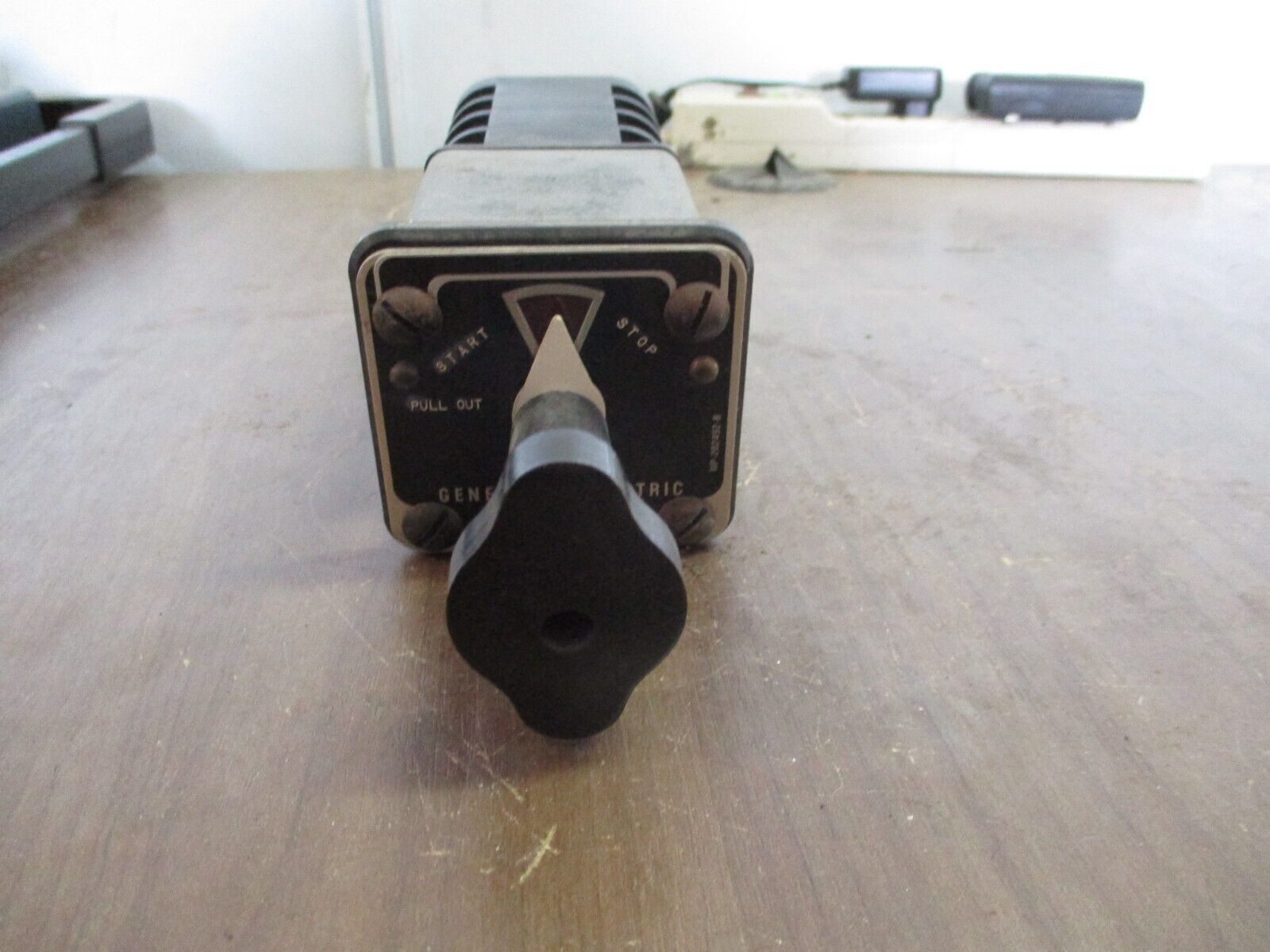 GE Type SBM Rotary Switch D4A04T1F1V1 Start / Stop Used