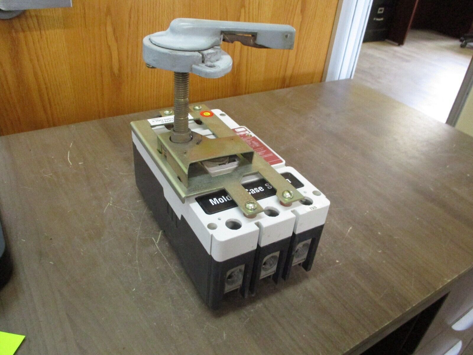 Cutler-Hammer Breaker Disconnect KD3400KW 400A 600V 3P Used