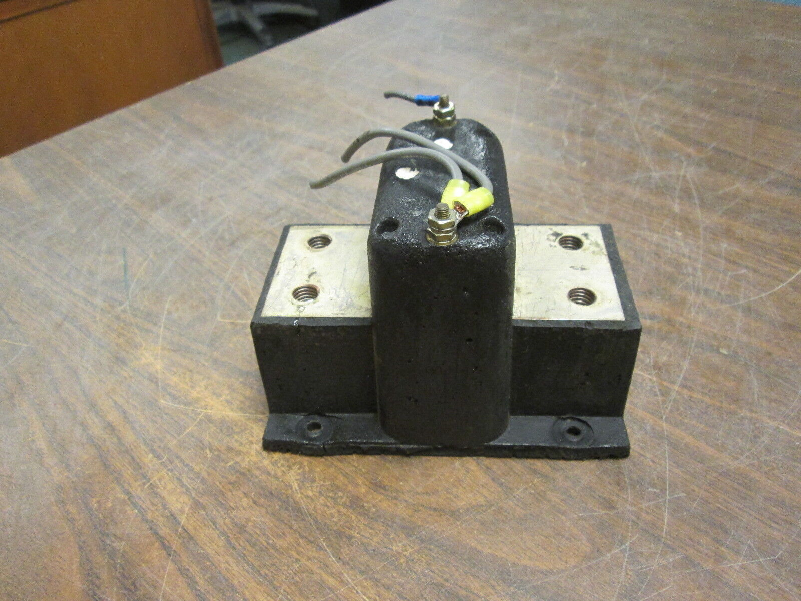 Westinghouse External Current Sensor 2608D26G01 2000A For PCG/SPCB Type Breakers