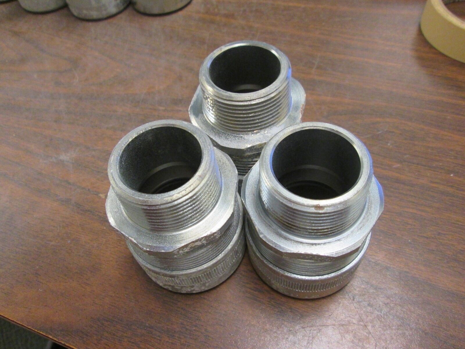 Crouse-Hinds Male Thread Cord Grip 1-1/4" *Lot of 3* Used