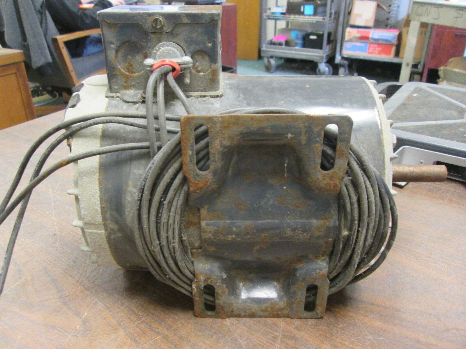 Emerson AC Motor P63SYDSB-3428 1HP 1140RPM 208-230/460V 4.0/2.0A Used