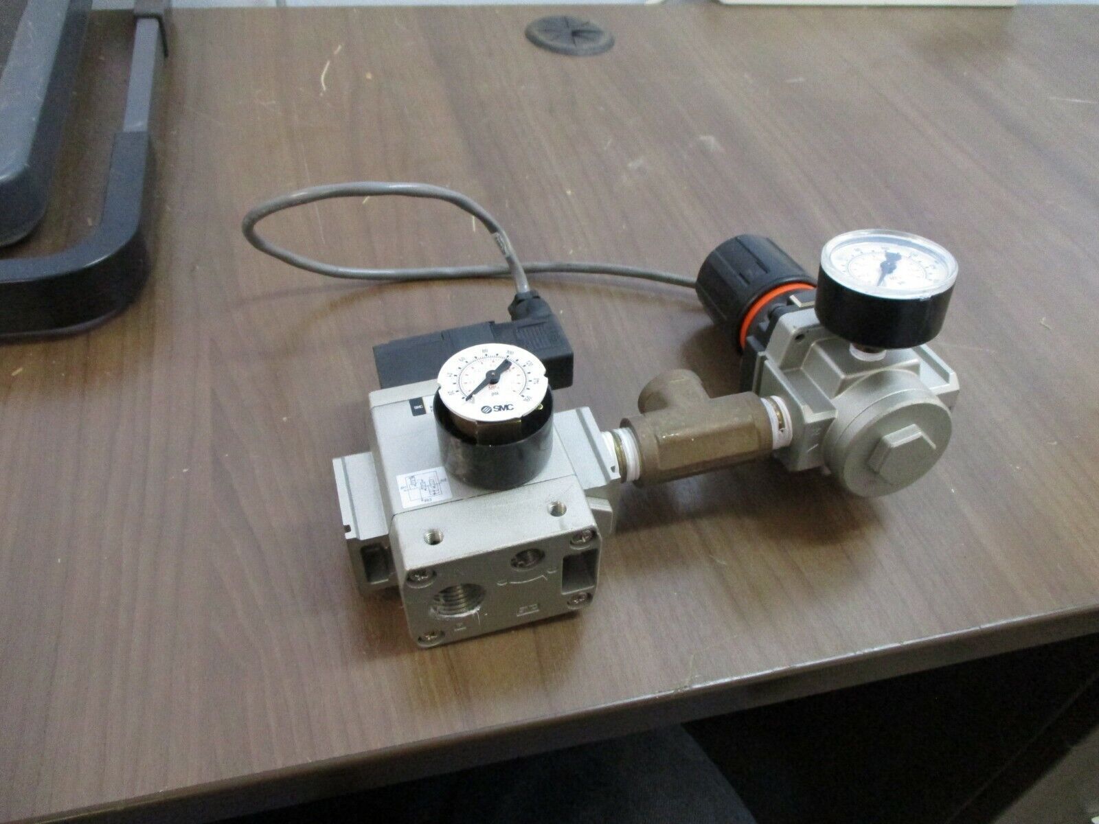 SMC Regulator / Soft Start Valve Assembly NAR4000-N04 / NAV4000-N04-5D2 24VDC