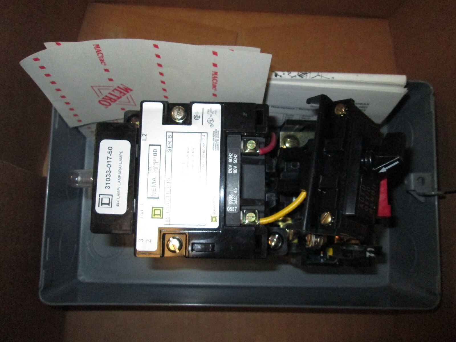 Square D Enclosed Starter 8536SAG11V02CP1S Size 00 120V Coil 8536SAG11CP1S New