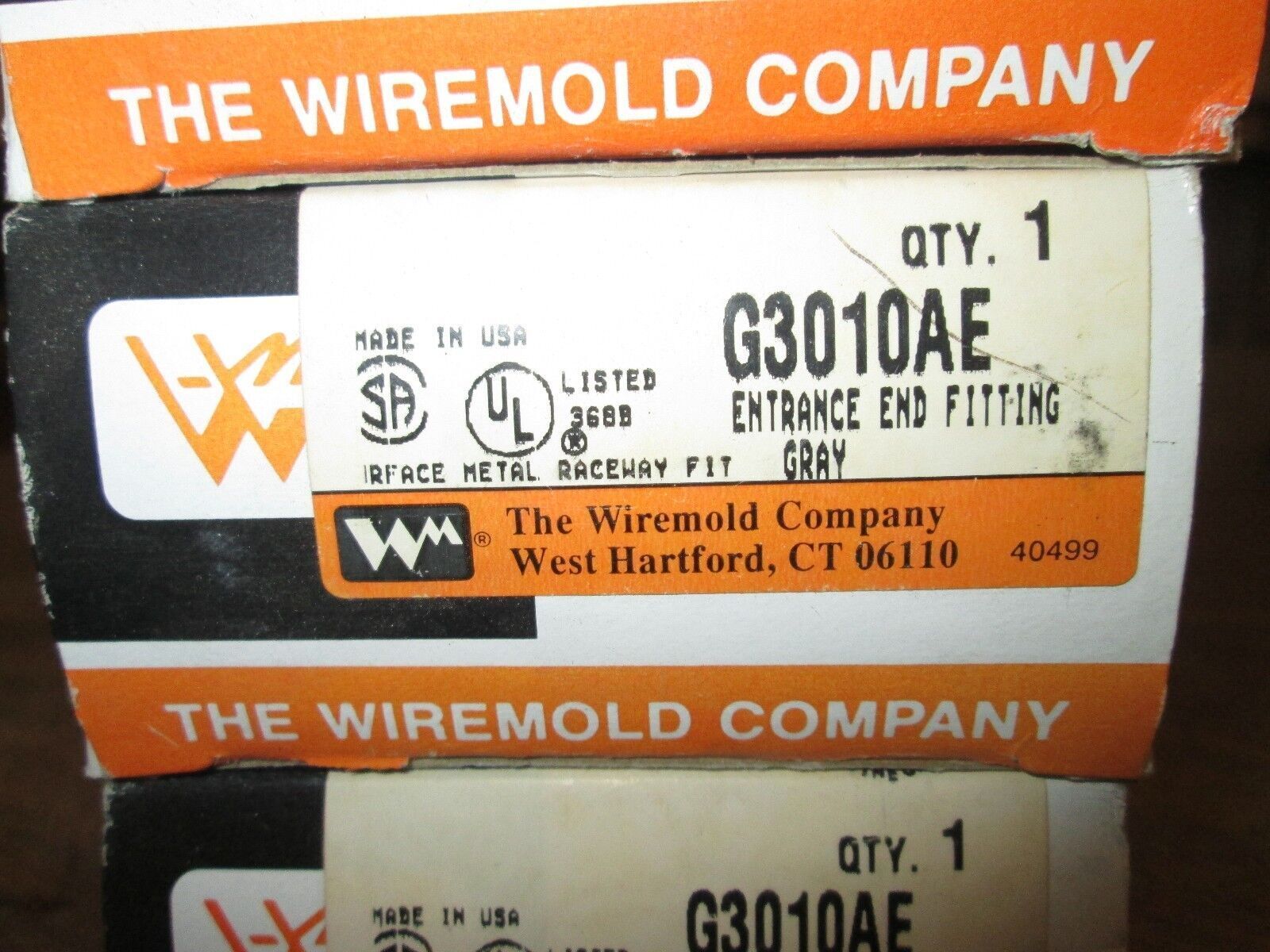 Wiremold Entrance End Fitting G3010AE Lot of 3 New Surplus