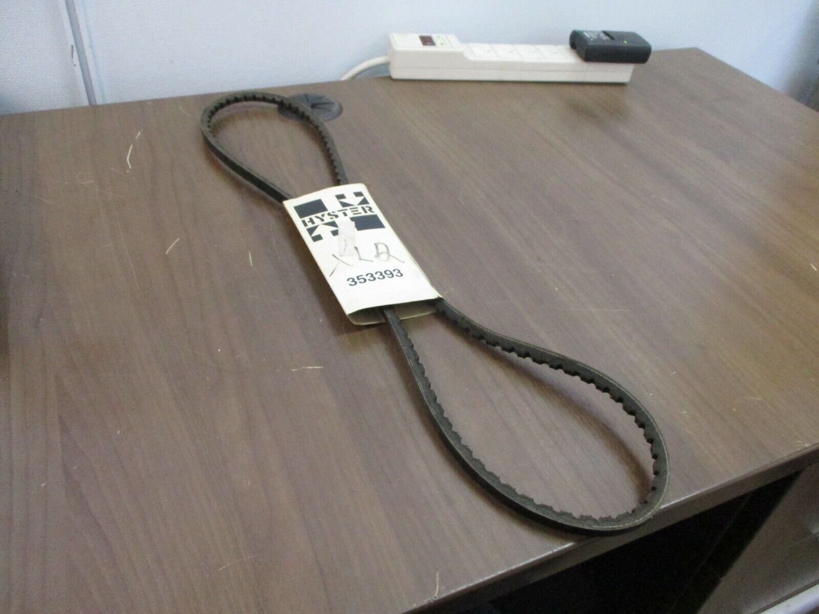 Hyster V-Belt 353393 New Surplus