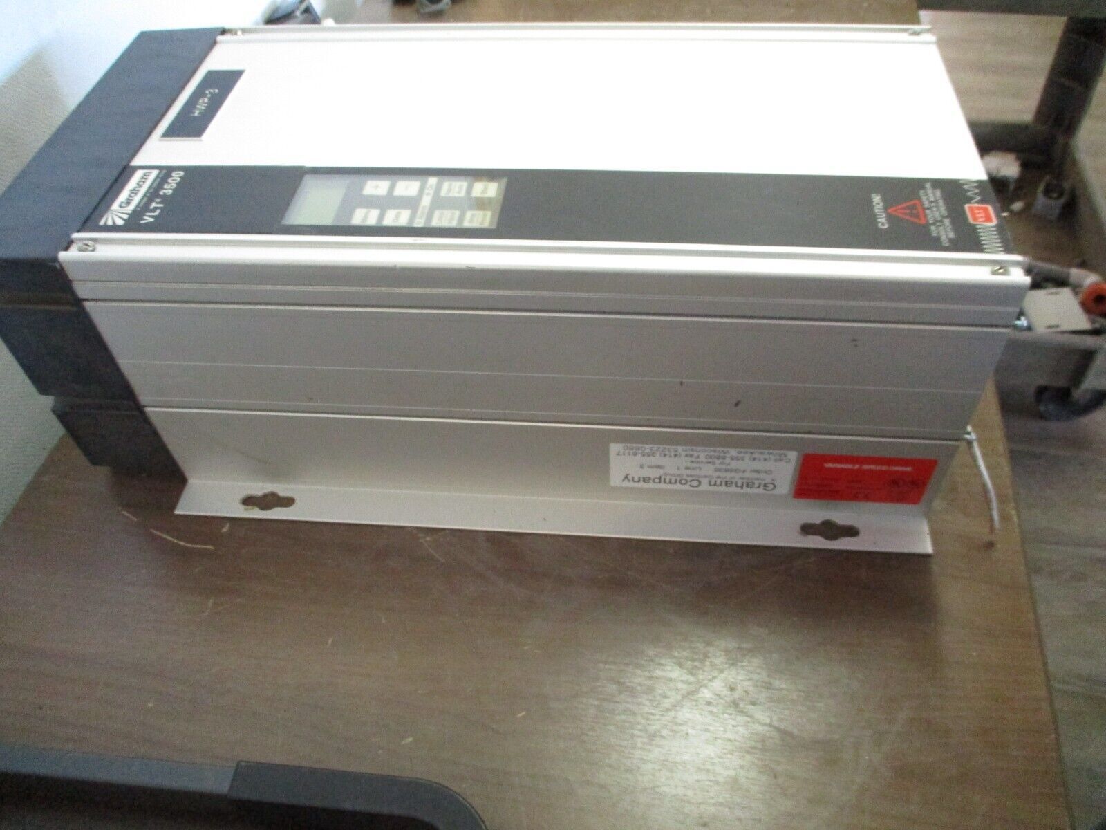 Danfoss VLT 3508 AC Drive 175H8862 7.5HP 3Ph *No Back Vent* Used