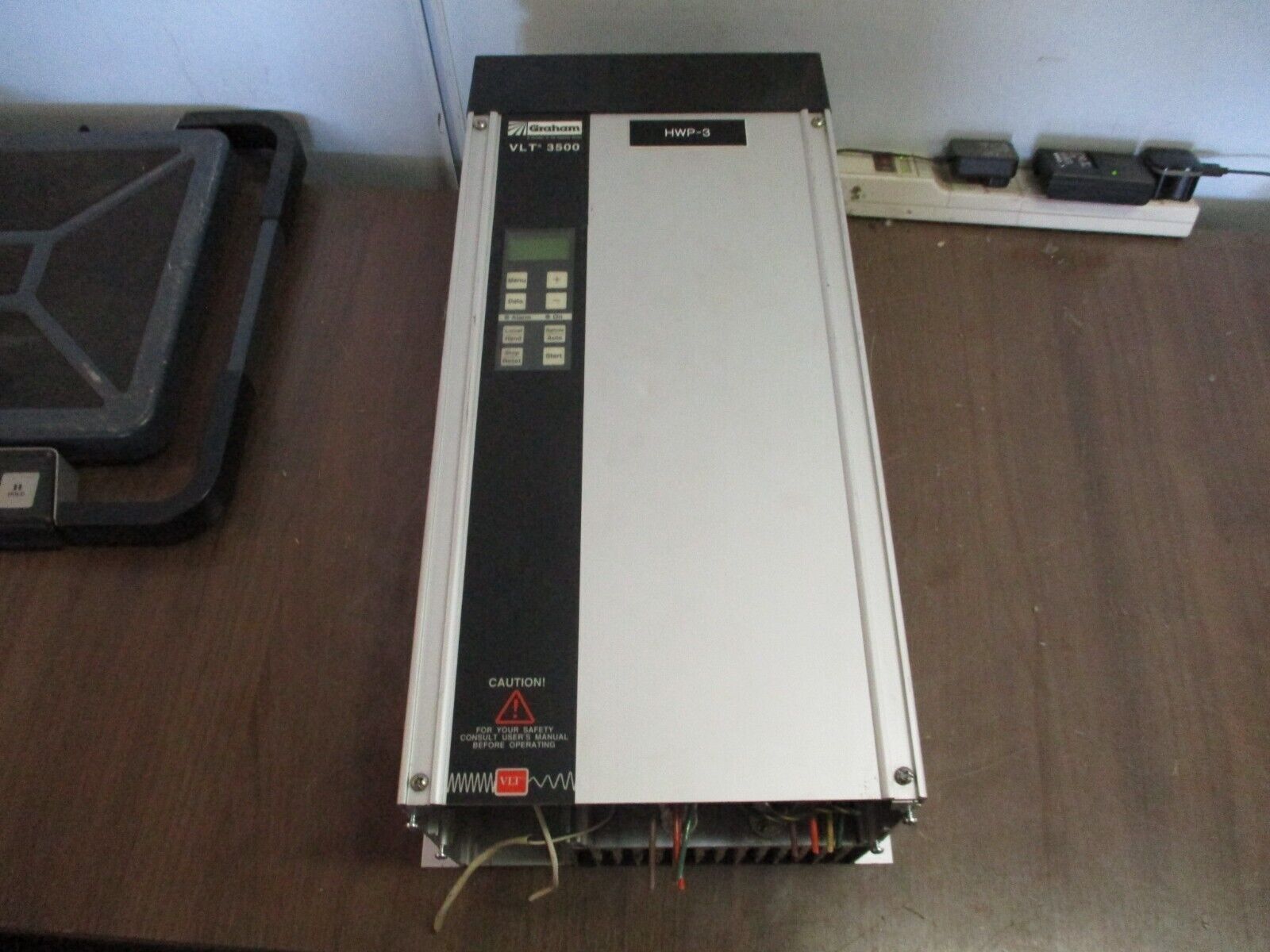 Danfoss VLT 3508 AC Drive 175H8862 7.5HP 3Ph *No Back Vent* Used