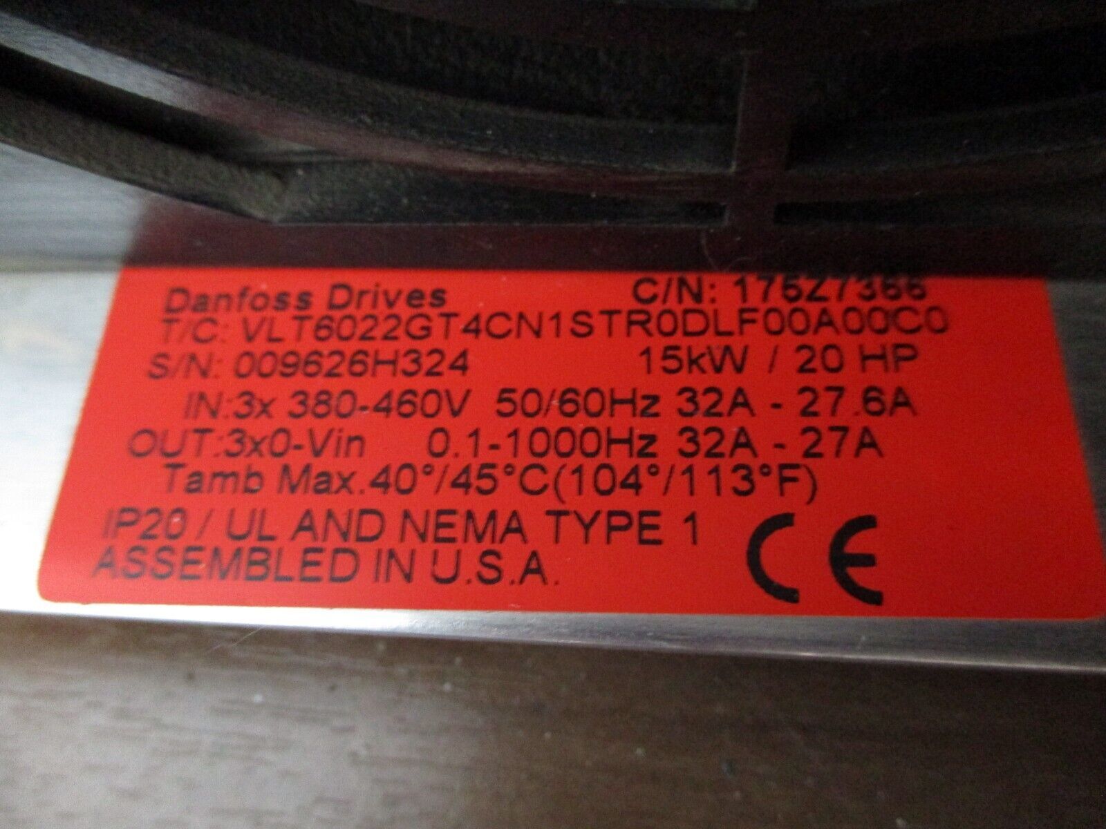 Danfoss VLT 6022 AC Drive w/ Disconnect 175Z7366 20HP 3Ph w/ Keypad Used