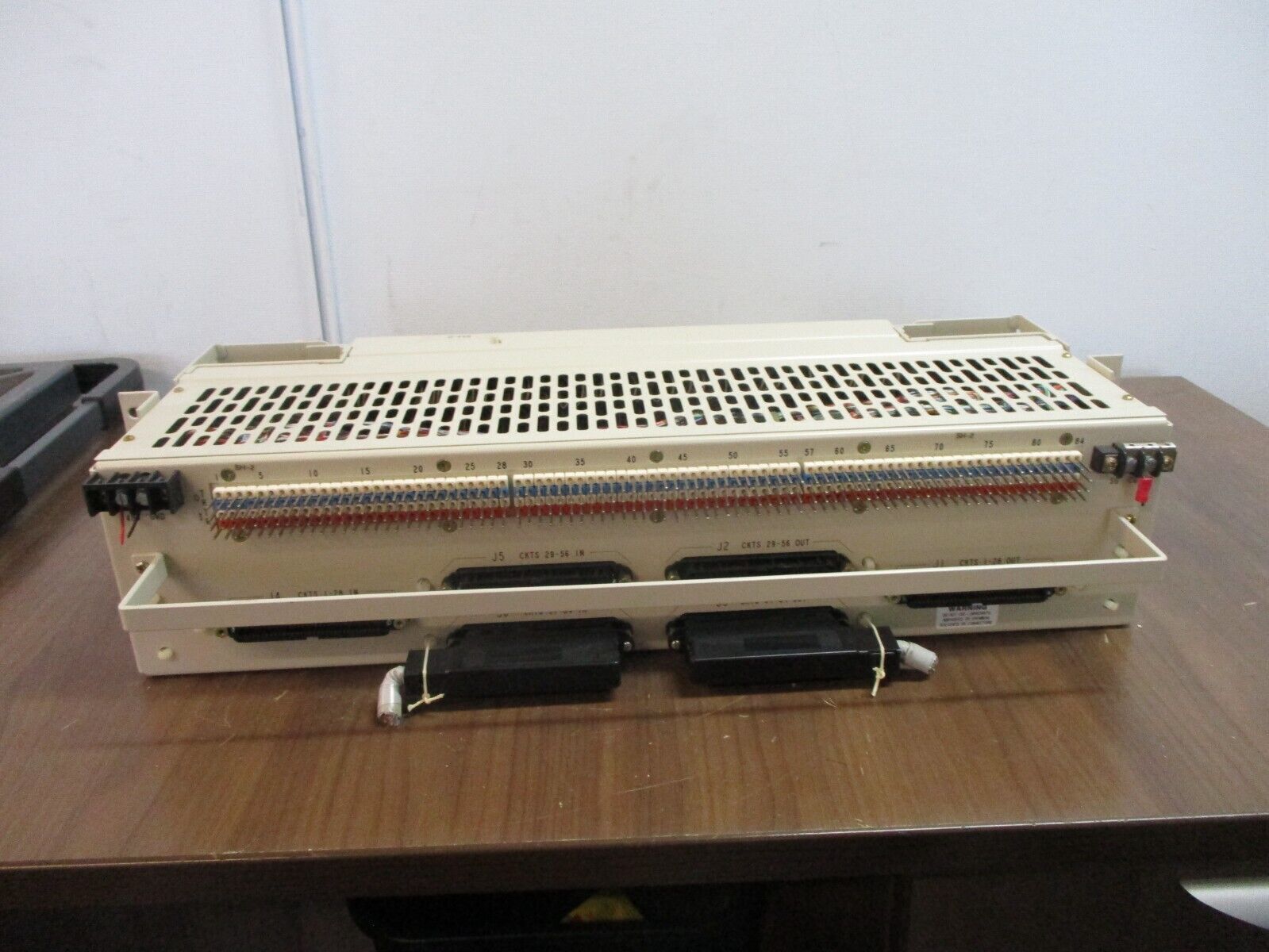 ADC DSX-1 Cross Connect D1M-1A0023 42/56VDC 2A Used