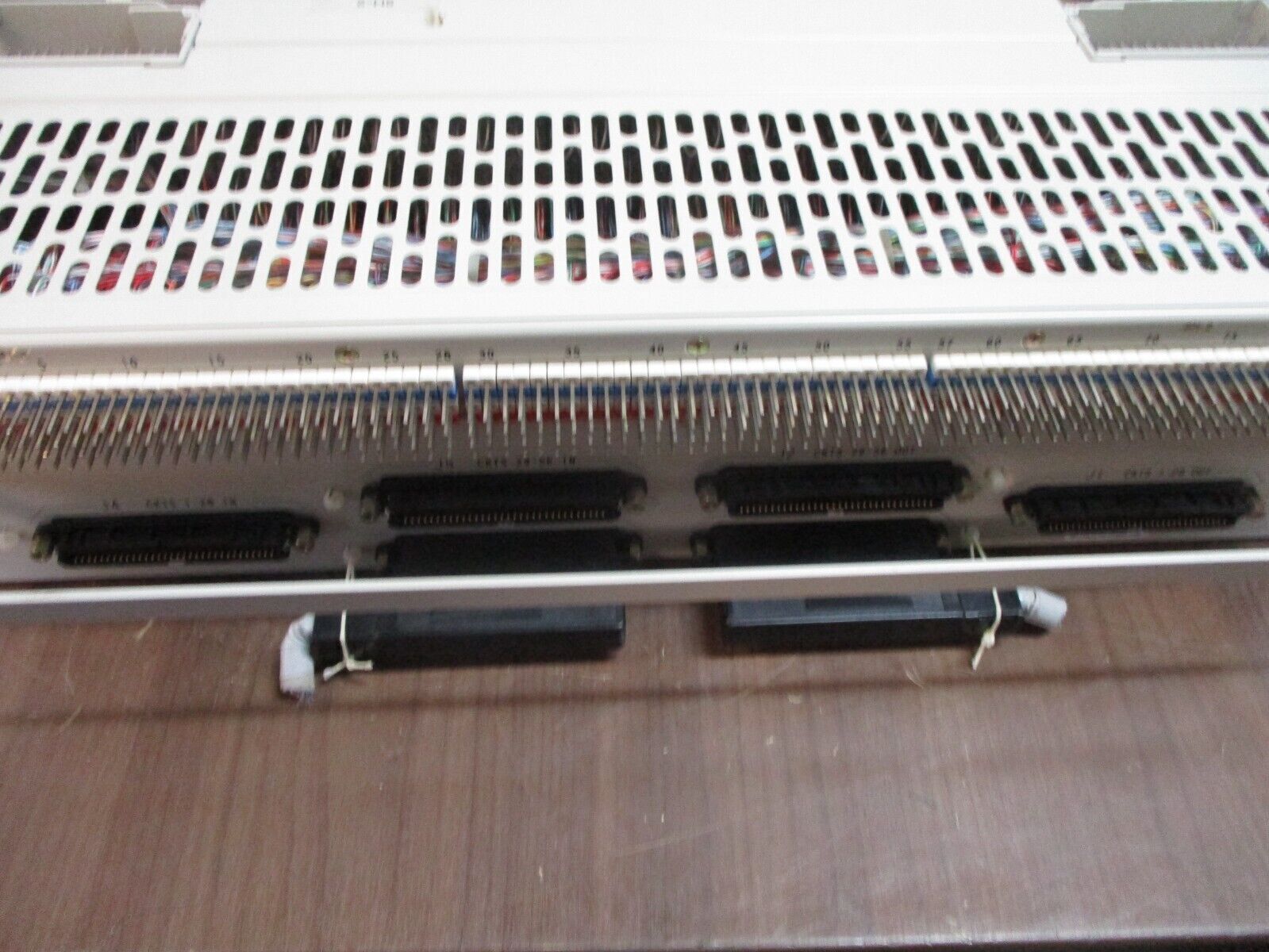 ADC DSX-1 Cross Connect D1M-1A0023 42/56VDC 2A Used