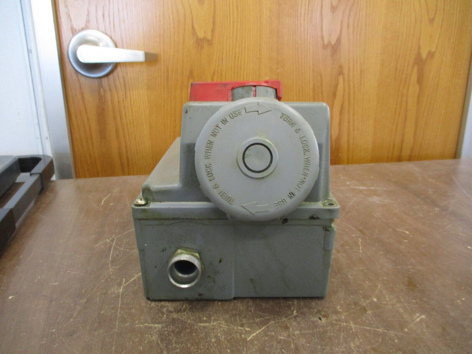 Hubbell Circuit-Lock Mechanical Interlock HBL430MI7W 30A 480V 3Ph Used