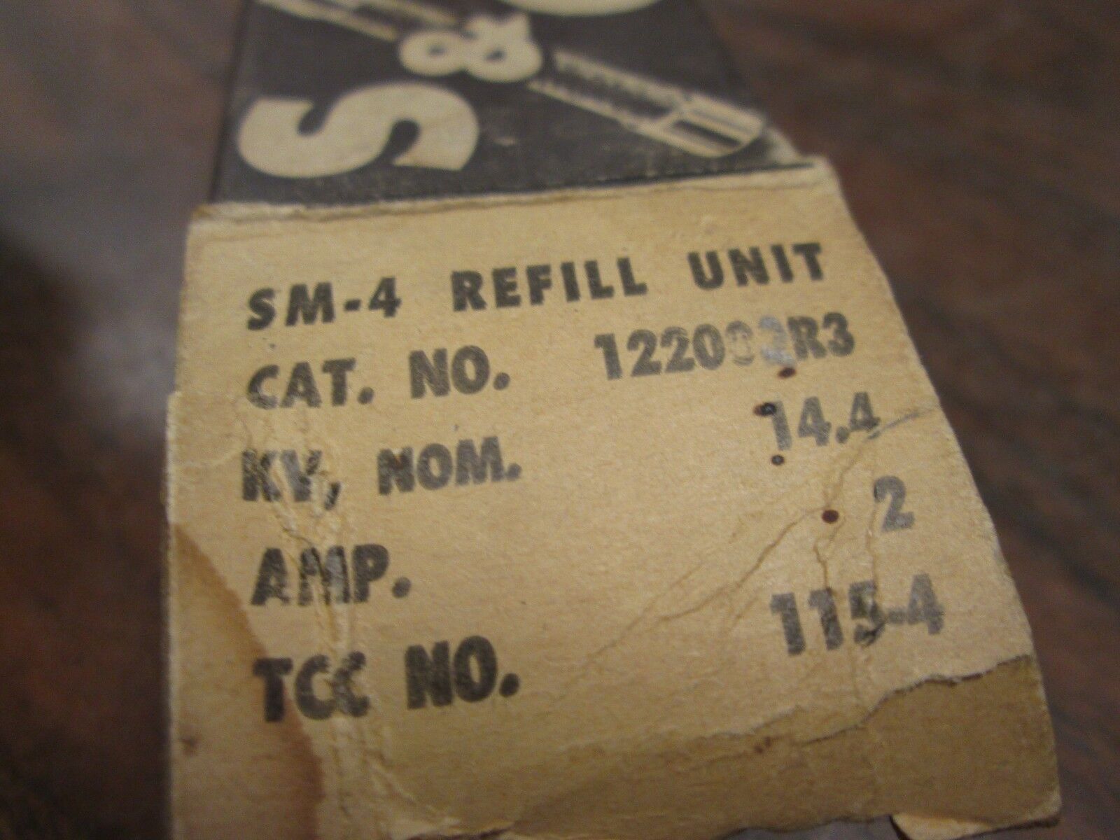 S&C SM-4 Power Fuse Refill Unit 122002-R3 14.4KV 2A New Surplus