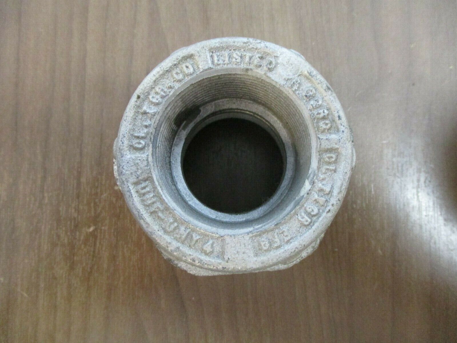 Crouse-Hinds Union Fitting UNF-UNY4 Size: 1 1/4" *Lot of 2* Used
