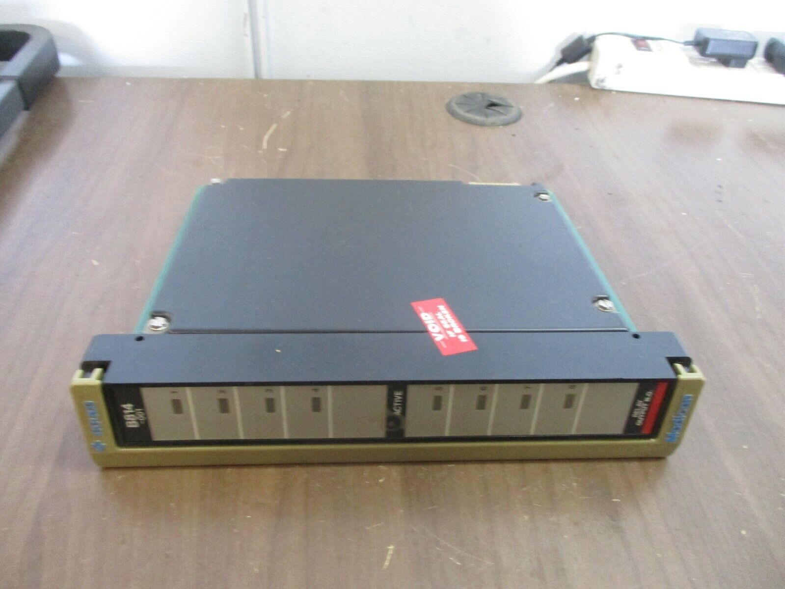 Schneider Automation Modicon 800 I/O Power Relay Output Module AS-B814-108 8PT