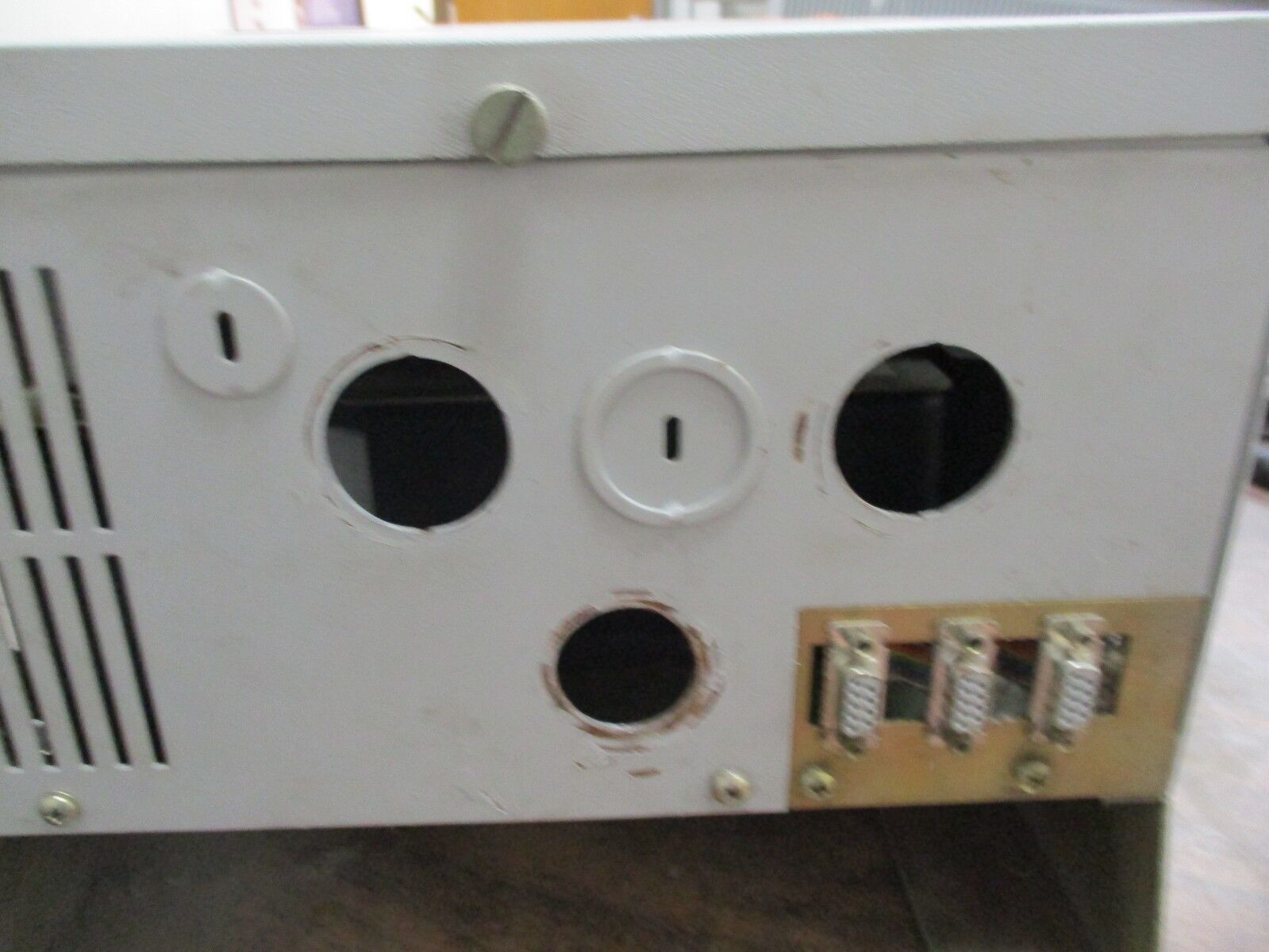 Allen-Bradley 1336 AC Drive 1336-B015-EAE-FA2-L3-S1 15HP 3Ph Used