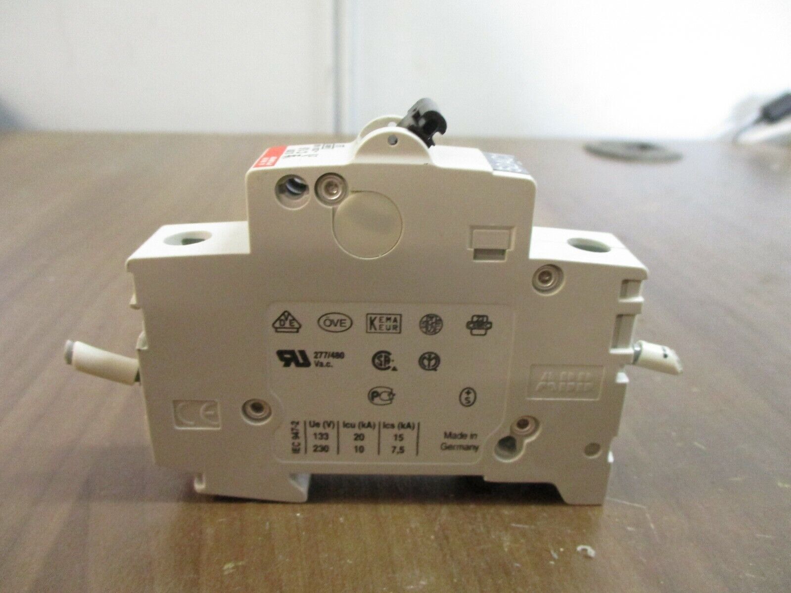 ABB Circuit Breaker S201-C1,6 1.6A 230/400V 1P *Lot of 2* Used