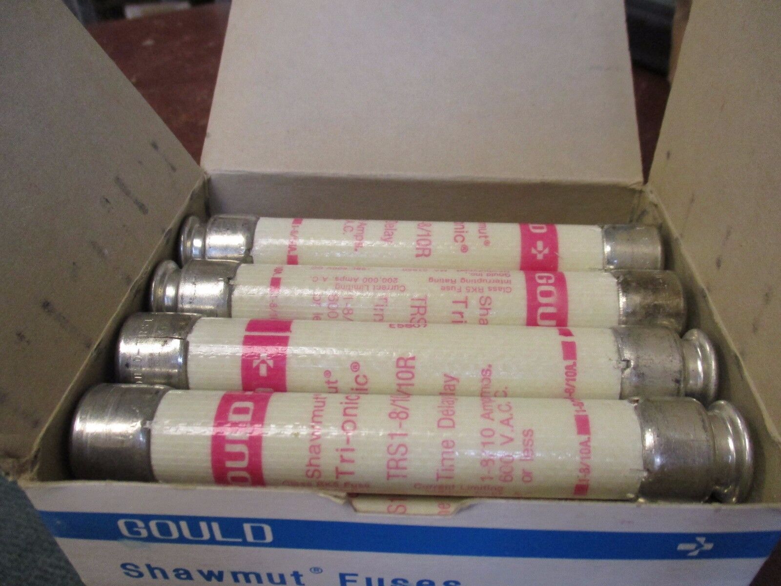 Gould Shawmut Tri-onic Fuse TRS1 8/10R 1.8A 600V "Box of 9" New Surplus