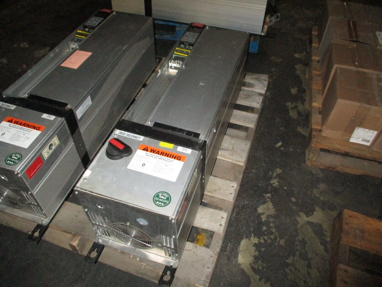 Danfoss VLT 6052 AC Drive w/ Disconnect 175Z7370 50HP 3Ph w/ Keypad Used