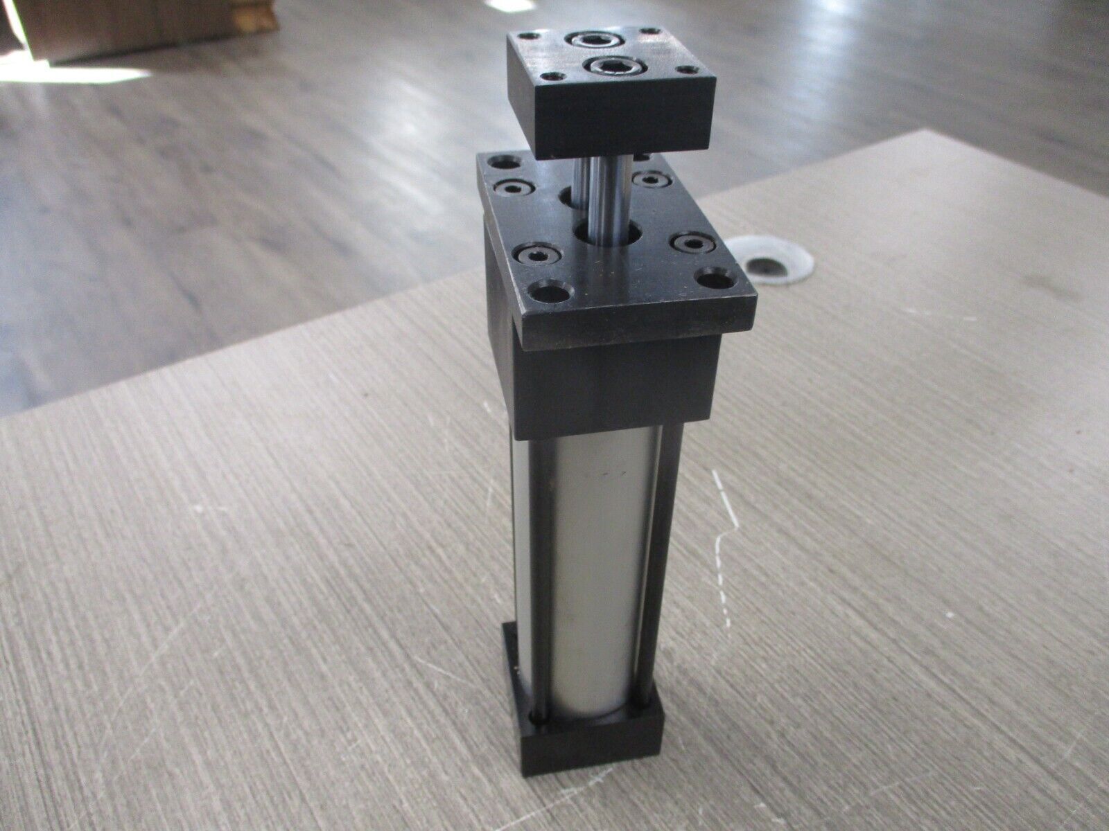 Norgren Non-Rotating Cylinder NCO4A-N0$-AMCM0 250 PSIG Max *No Box* New Surplus