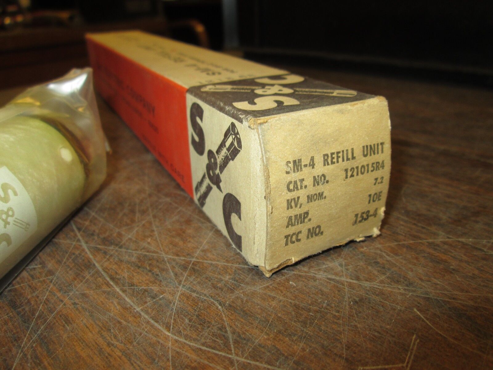 S&C SM-4 Power Fuse Refill Unit 121015-R4 7.2KV 10A New Surplus