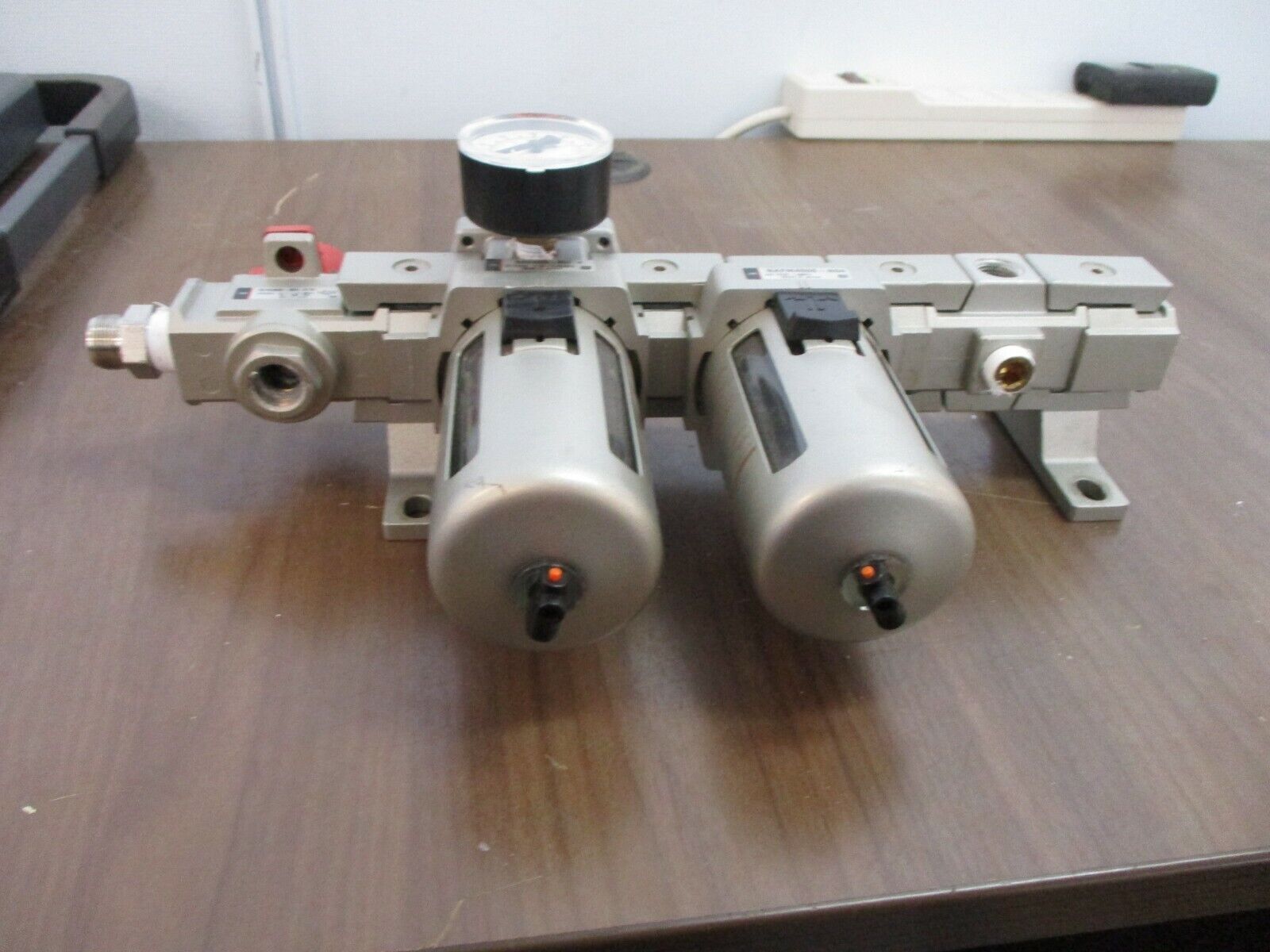 SMC Filter/Regulator Assembly NAFM4000-N04 / Naw4000-N04 0.05-0.85mpa Used