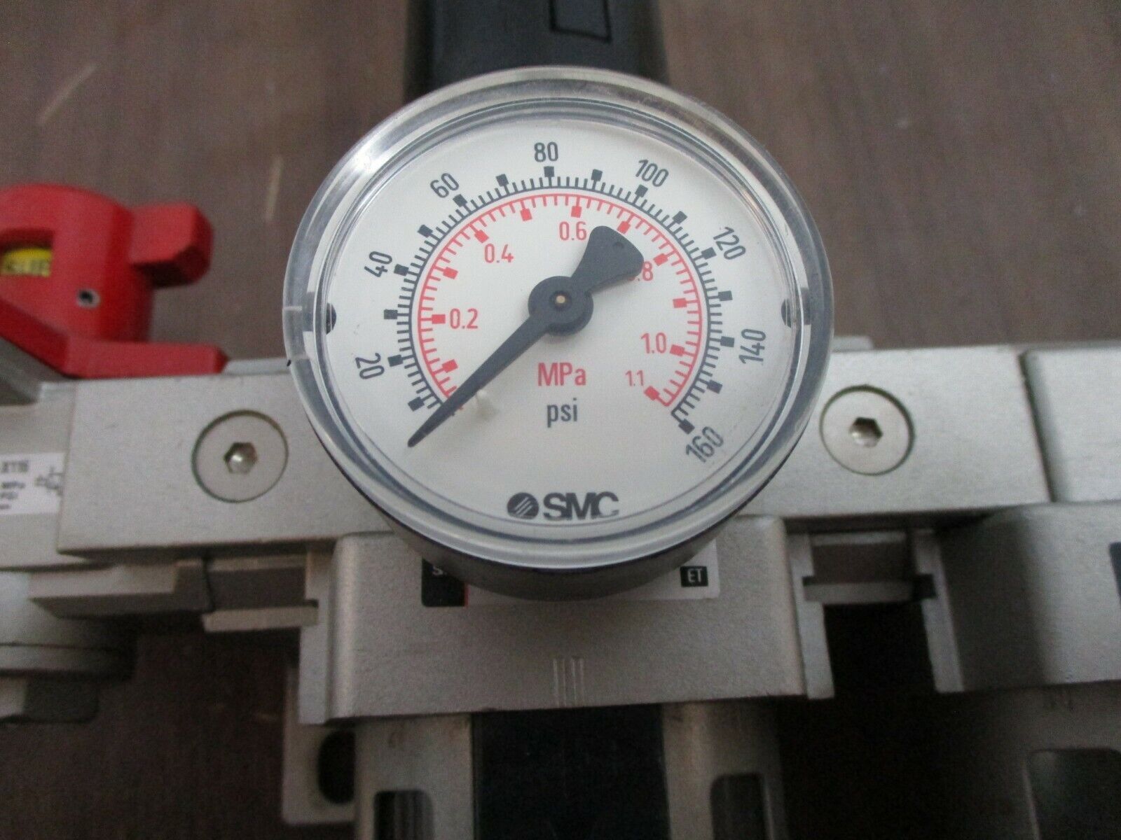 SMC Filter/Regulator Assembly NAFM4000-N04 / Naw4000-N04 0.05-0.85mpa Used