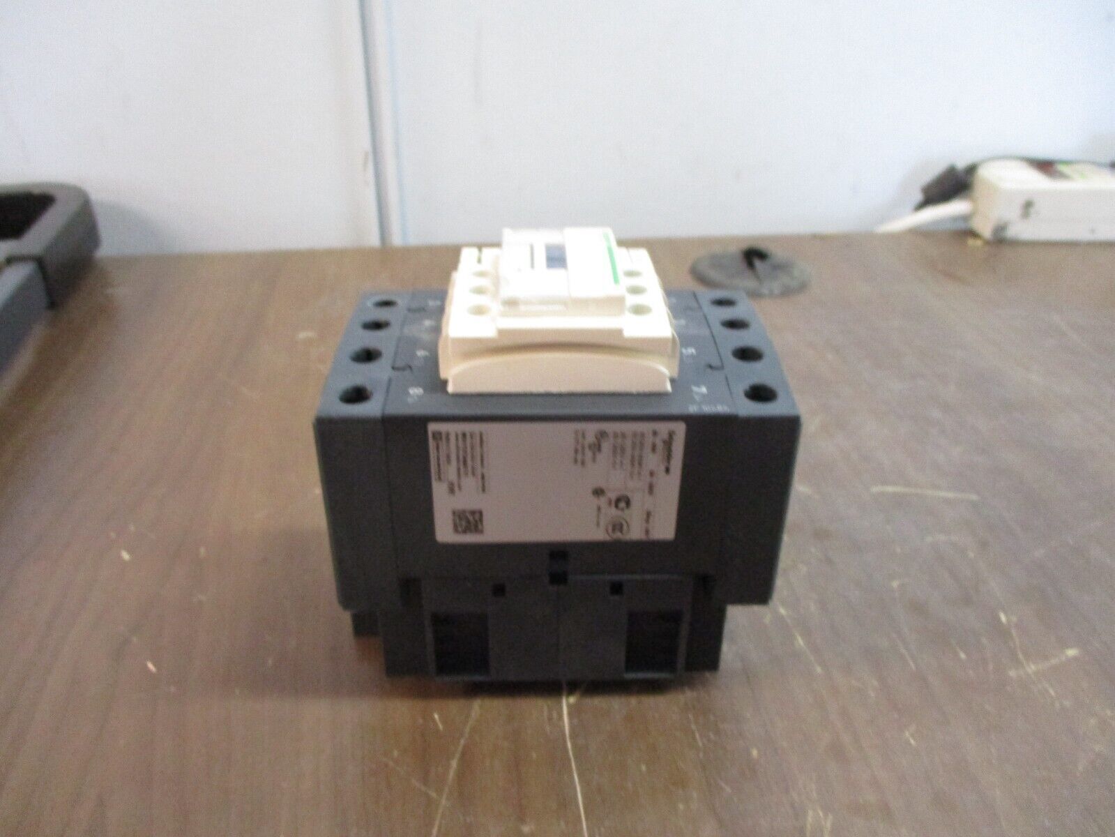 Schneider Electric Contactor LC1DT60A 120V Coil 60A 600V Used