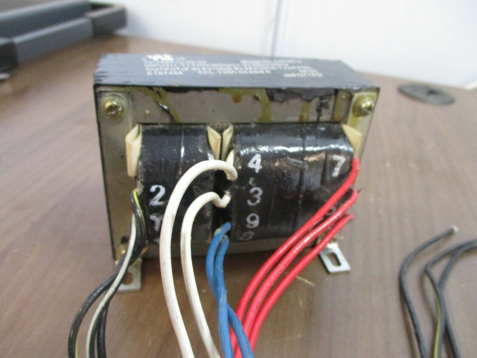 Cutler-Hammer CHL92-2 Transformer 12-768810-00-03 Pri: 120/480V Sec: 8/24V Used