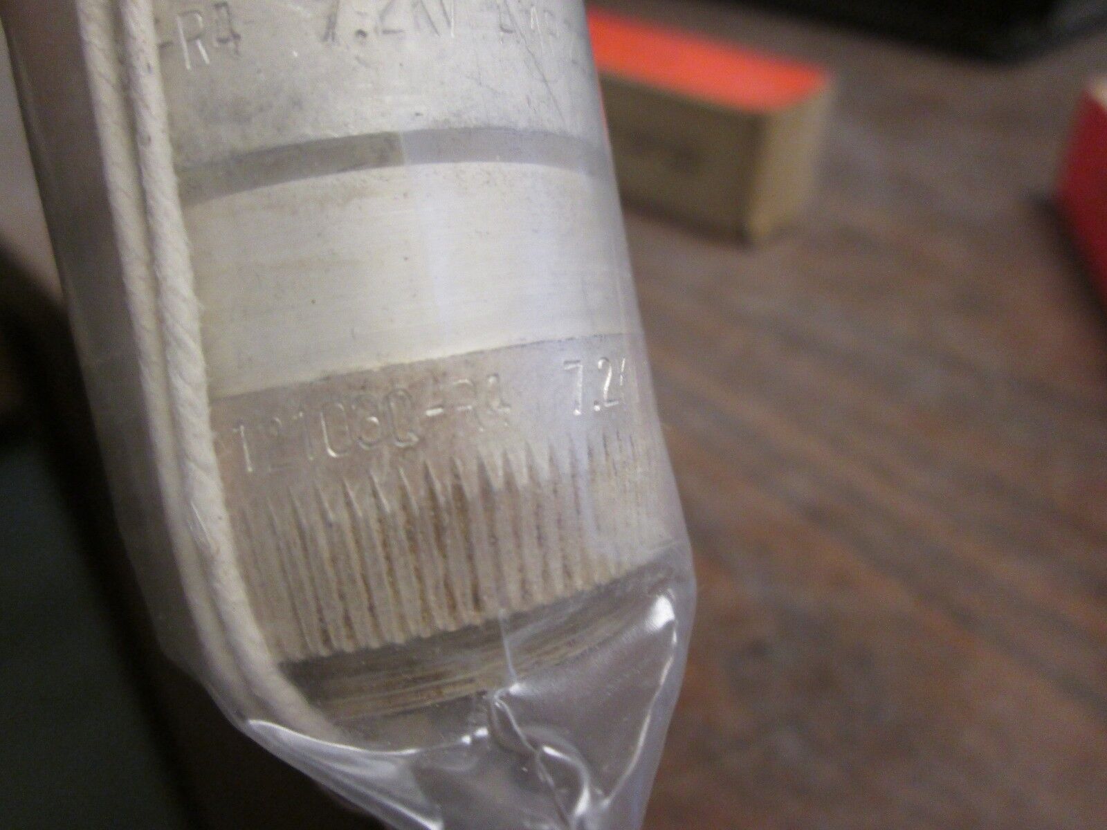 S&C SM-4 Power Fuse Refill Unit 121030-R4 7.2KV 20A New Surplus