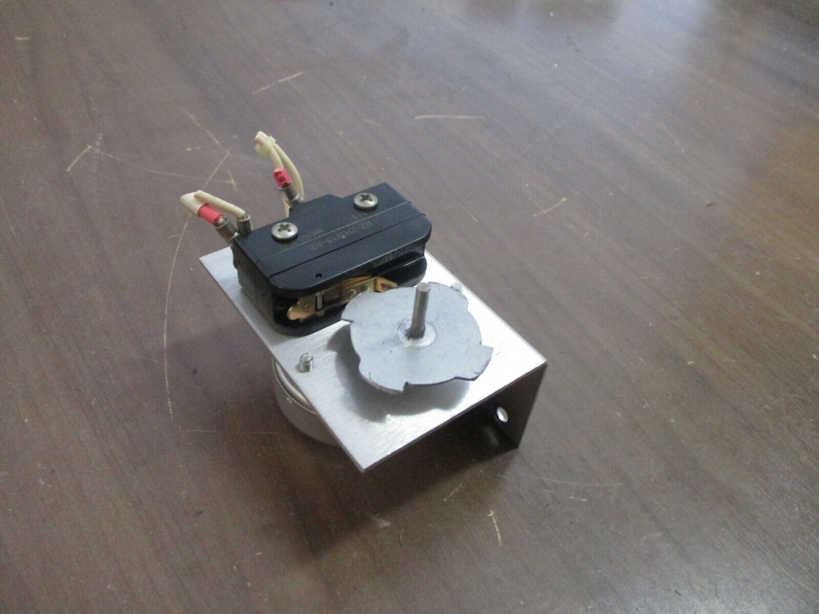Synchron Flasher 304A9922P1 Used