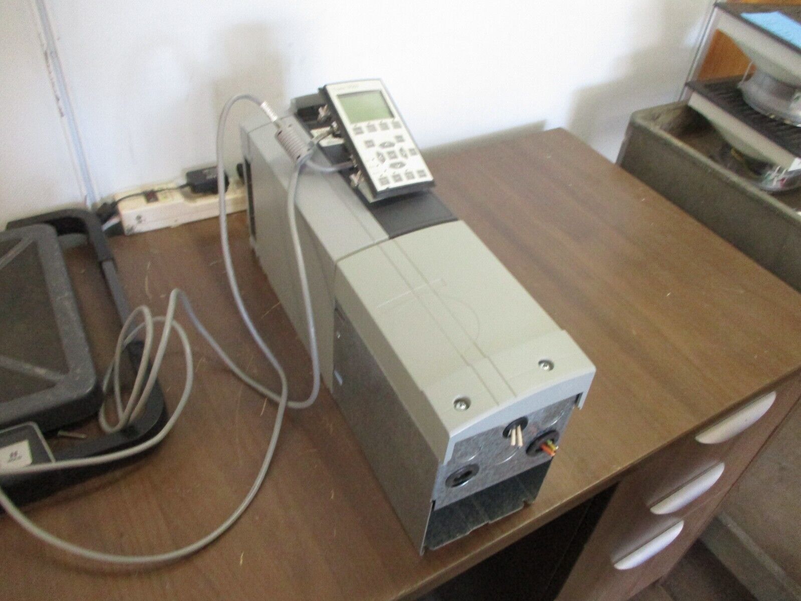 Trane TR200 AC Drive 131L2035 7.5HP 3Ph w/ Keypad Used