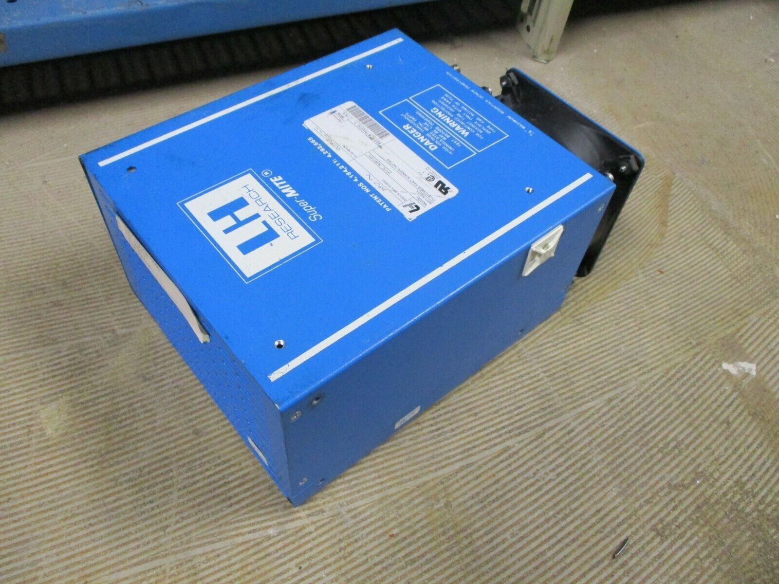 LH Research Super-Mite SM11-5/230A Input:2000VA 230A 50-60Hz Output:24V@42A Used