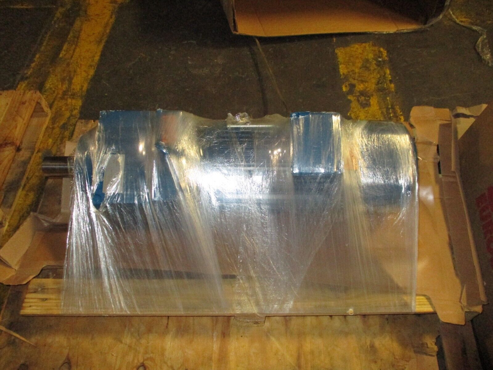 SEW-EURODRIVE Gearmotor R87 DRN132S4/BE11HR 7.5HP 230/460V 18.40/9.20A 60Hz 3Ph