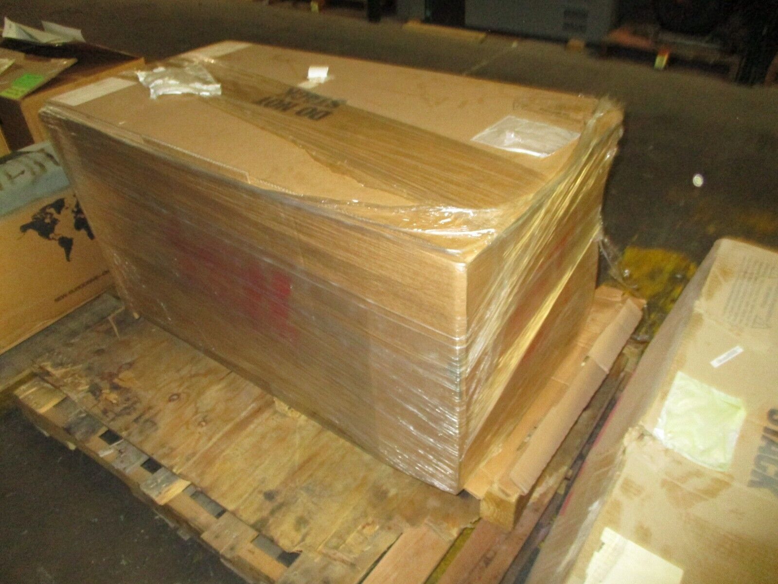 SEW-EURODRIVE Gearmotor R87 DRN132S4/BE11HR 7.5HP 230/460V 18.40/9.20A 60Hz 3Ph