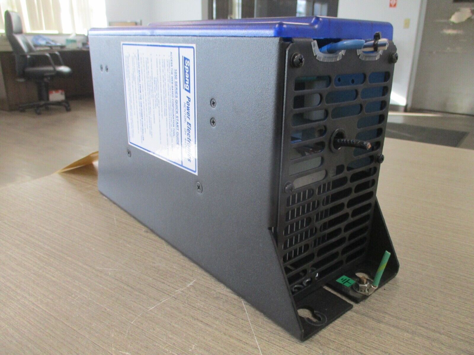 Spang Power Controller 1051-0050-I00-T-1-00 Control:115VAC Power:20-600VAC Used