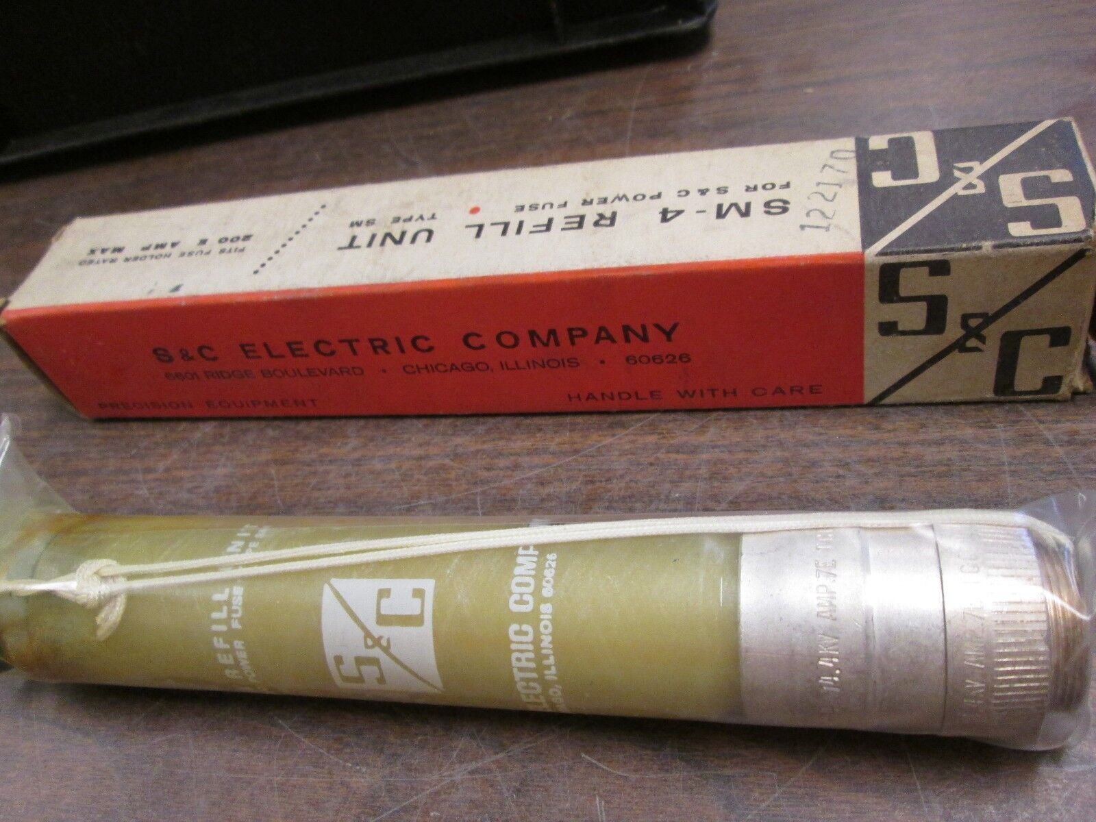 S&C SM-4 Power Fuse Refill Unit 122010-R4 14.4KV 7A New Surplus