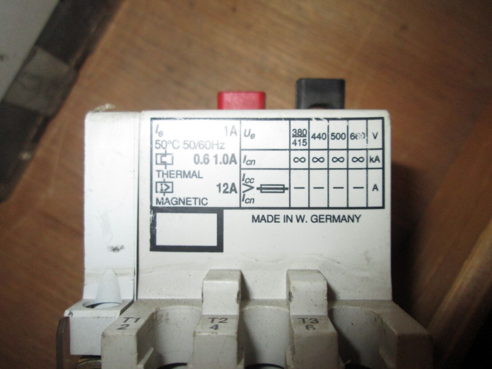 Allen-Bradley Manual Starter 140-MN-0100 140-A10 .6-1A Range *Lot of 3* Used