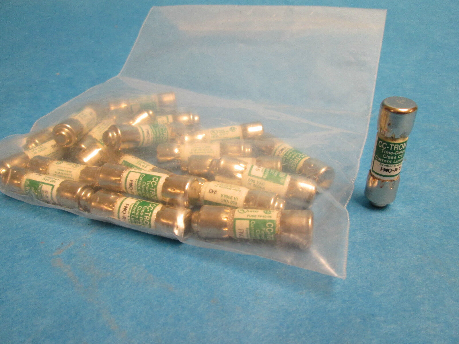 CC-Tron Fuse FNQ-R-5 600VAC 5A *Lot of 20* Used