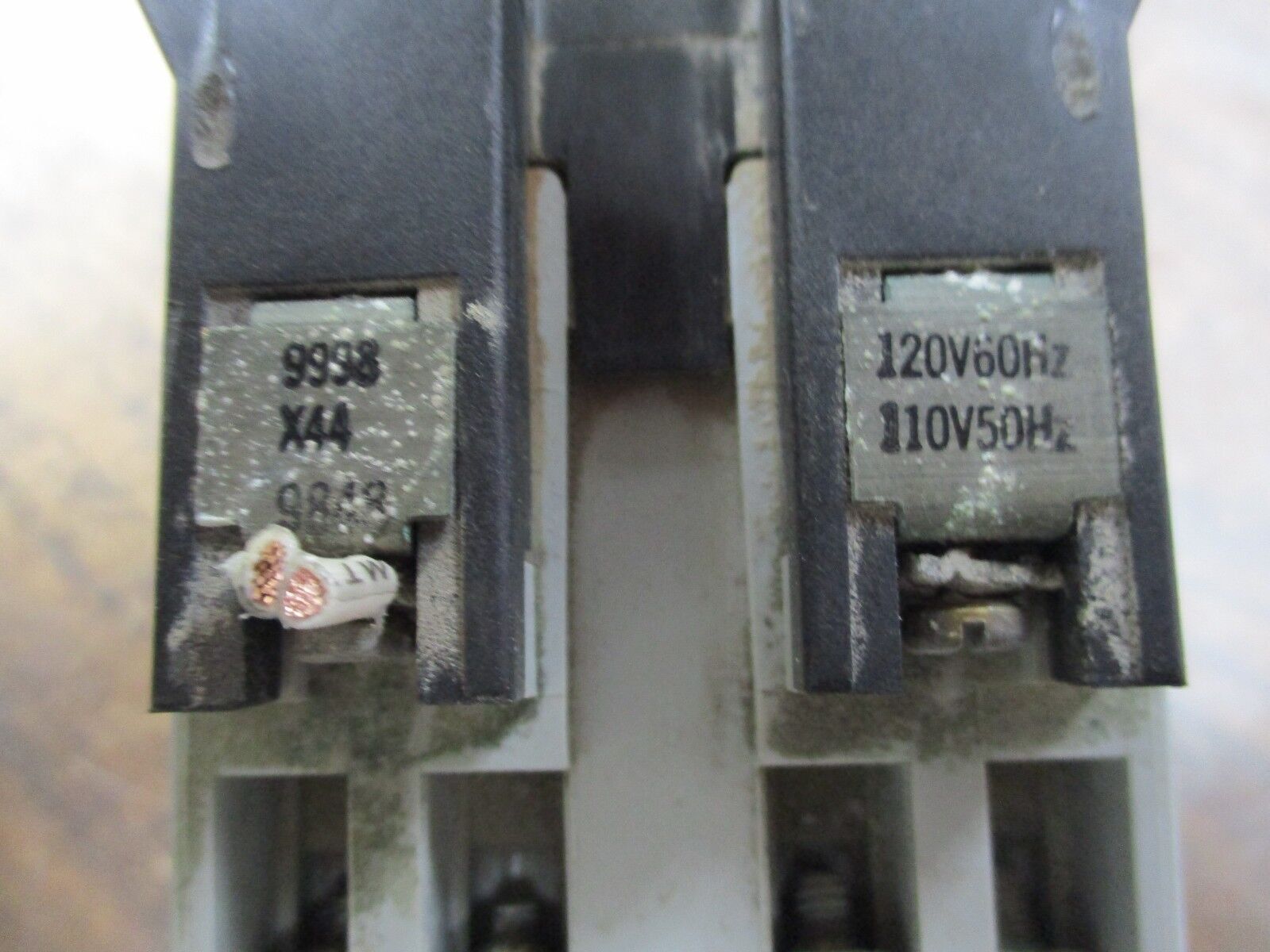 Square D Control Relay X0 80 9902 120V Coil 20A 600V Used