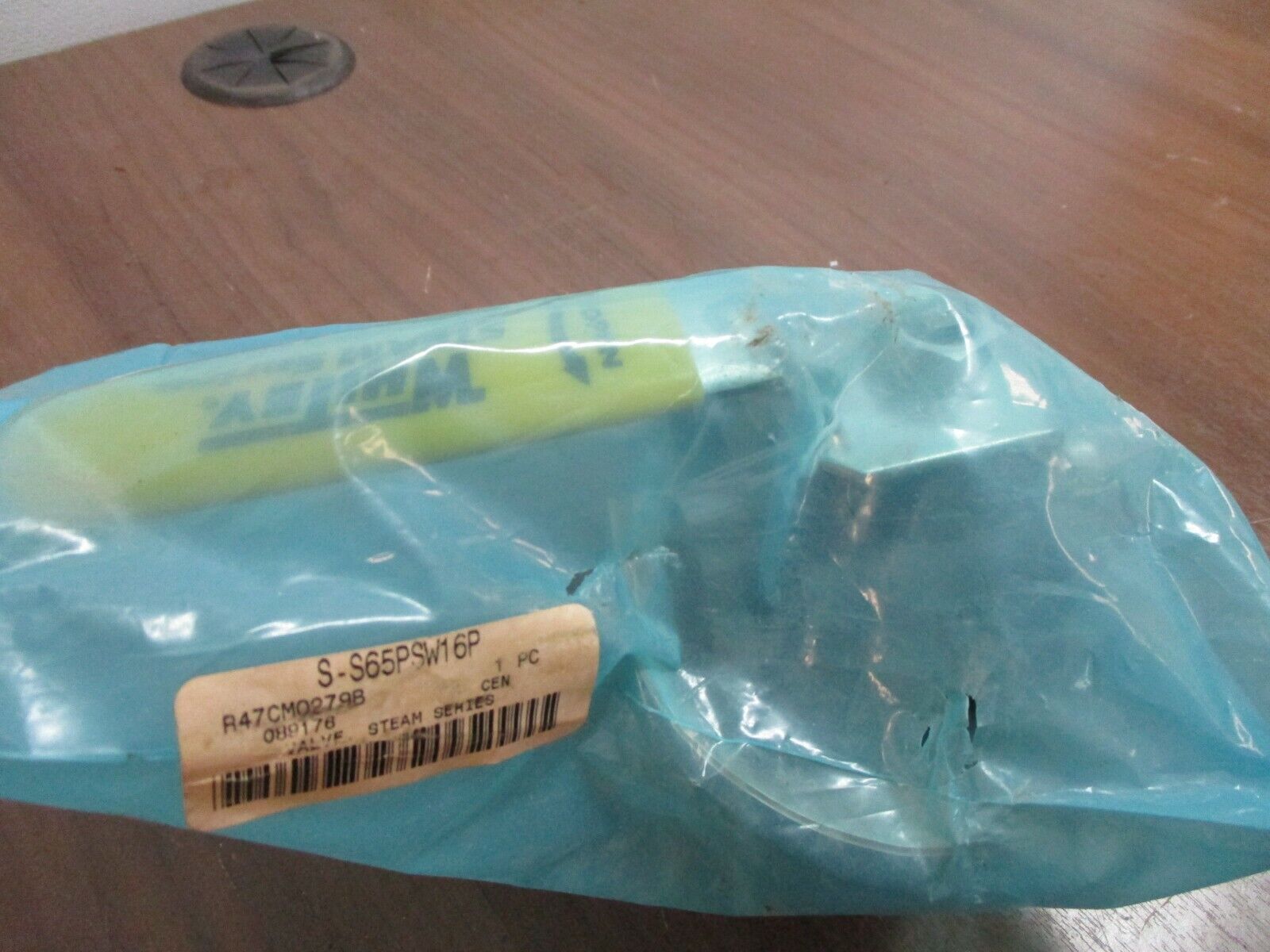 Whitey Steam Series Valve S-S65PSW16P *No Box* New Surplus